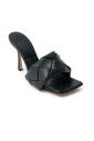 mule-sandale-verte-foncee-avec-bout-carre
