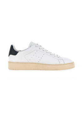 sneakers-blanches-avec-detail-cassetta