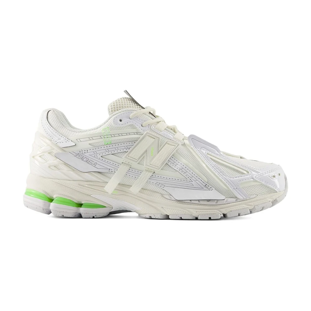 New Balance Witte Sneakers Logo-Verfraaide Rubberen Zool Dames Schoenen