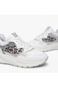 white-low-top-sneaker-for-women