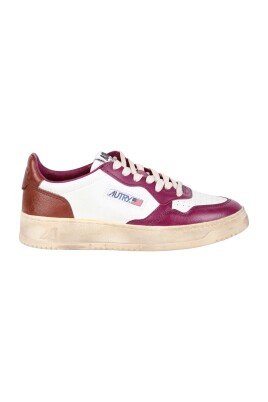 vintage-medalist-metallic-sneakers