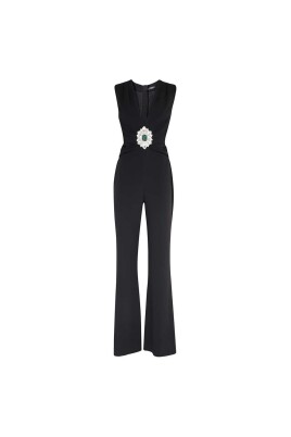combinaison-avec-decollete-en-v-et-applique
