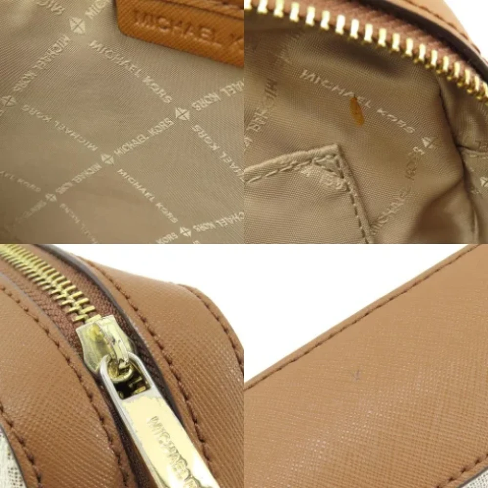 Michael Kors Pre-owned Plastic shoulder-bags Beige Dames