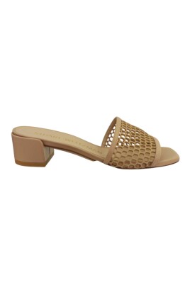 chic-sabot-heeled-mules