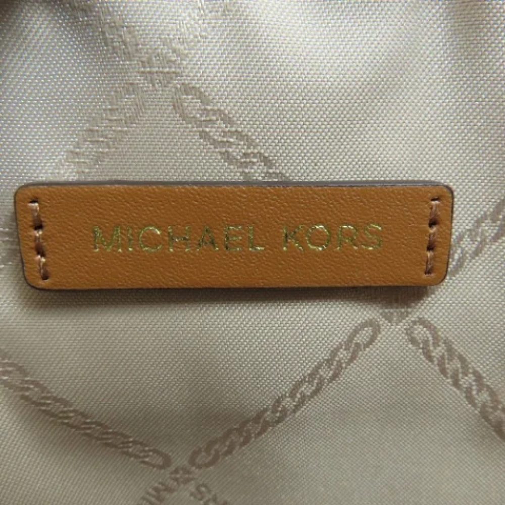 Michael Kors Pre-owned Fabric shoulder-bags Beige Dames
