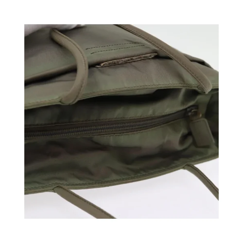 Prada Vintage Pre-owned Nylon handbags Green Dames