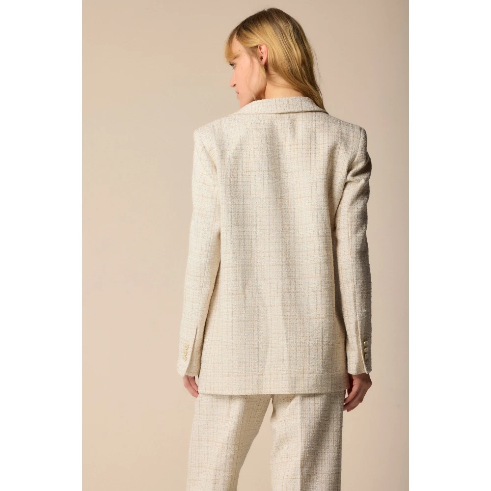 Kocca Stijlvolle Blazers voor een chique look White Dames