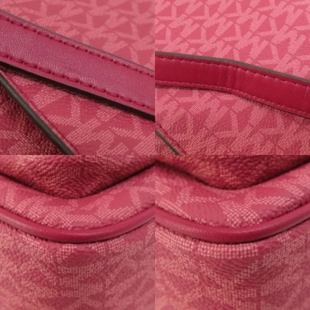Michael Kors Pre-owned Plastic shoulder-bags Pink Dames