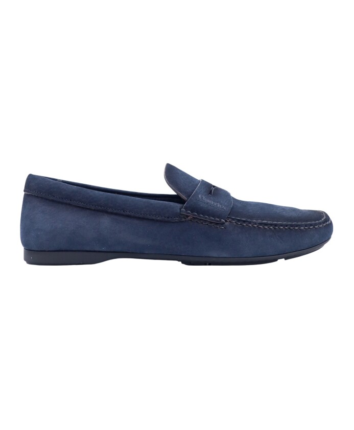 chaussures-plates-bleues-avec-semelle-en-caoutchouc