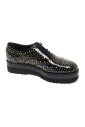 chaussures-classiques-elegantes-a-clous-dores