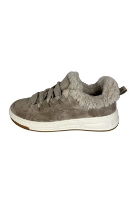 suede-teddy-sneakers