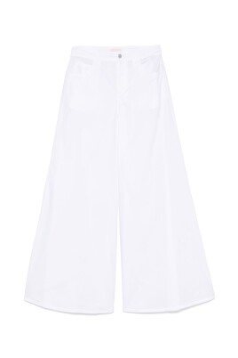 white-jeans-with-classic-five-pockets