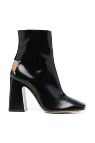 Stiefel mit Heeled