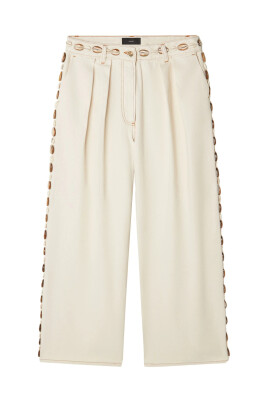 white-button-front-jeans-with-pockets