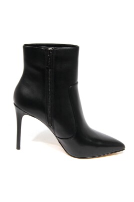 bottines-noires-en-cuir-stiletto