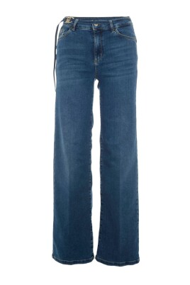 stylish-blue-jeans-for-women