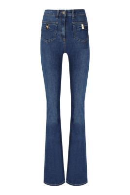 jean-en-denim-bleu-avec-detail