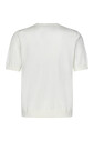 pull-blanc-leger-avec-monogramme-et-design-elegant