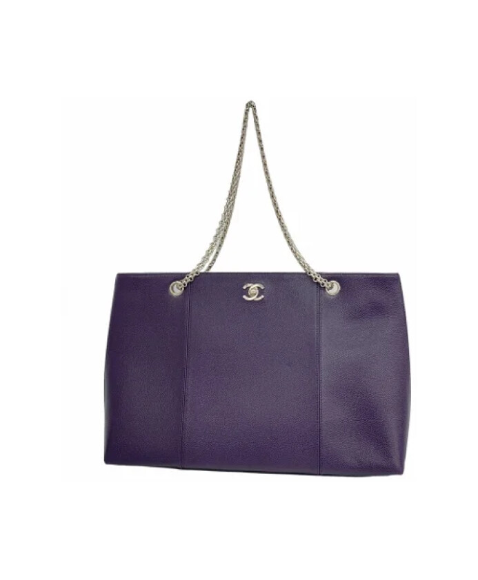 pre-owned-leather-chanel-bags