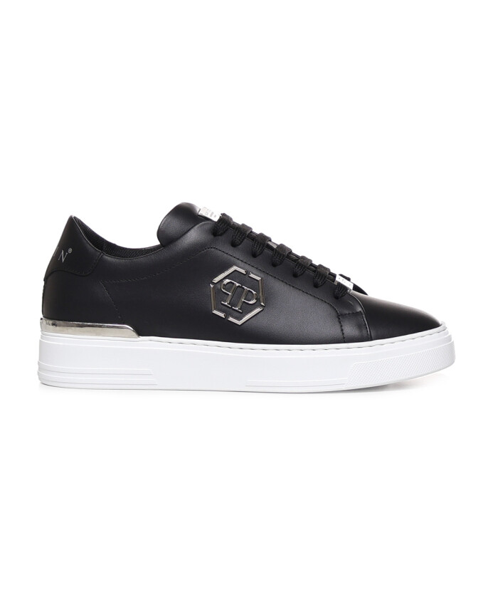 baskets-en-cuir-noir-italie