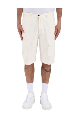 camo-cargo-shorts