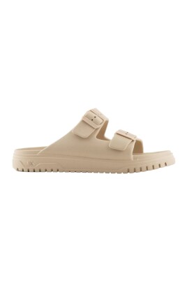 herre-sandaler-i-acetat-materiale