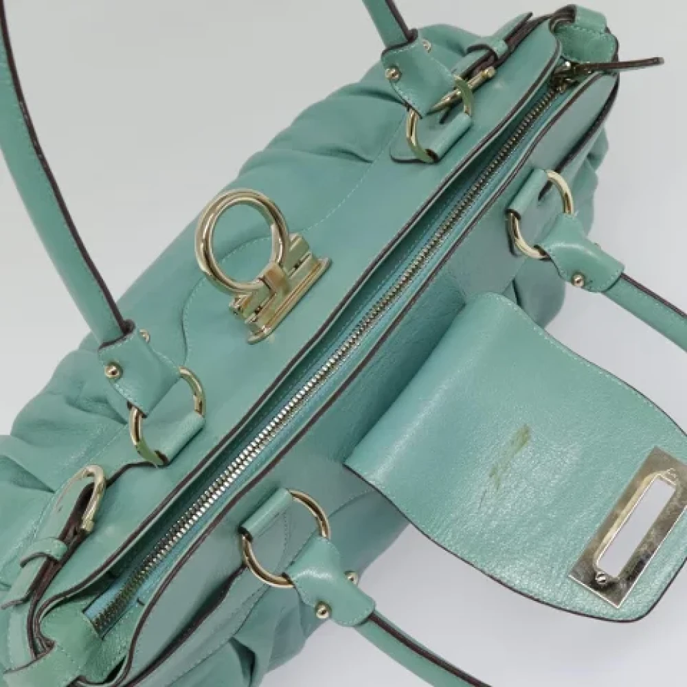 Salvatore Ferragamo Pre-owned Leather handbags Green Dames