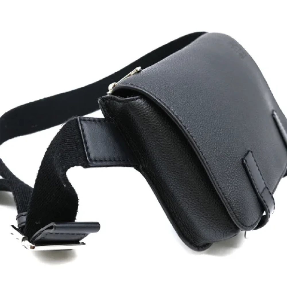 Loewe Pre-owned Leather crossbody-bags Black Dames