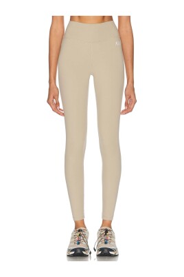 sculpting-elephant-leggings-for-workout