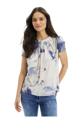 bla-bluse-med-korte-aermer-og-print