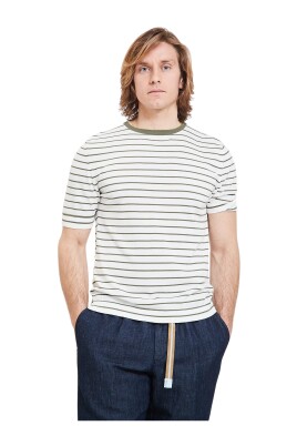 classic-crew-neck-t-shirt