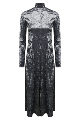 robe-longue-en-velours-a-col-roule
