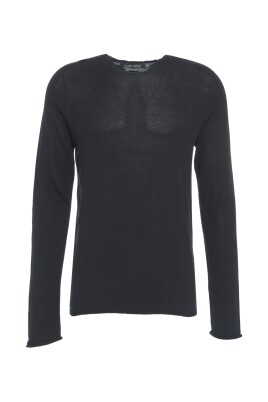 pull-en-maille-noir-ss25