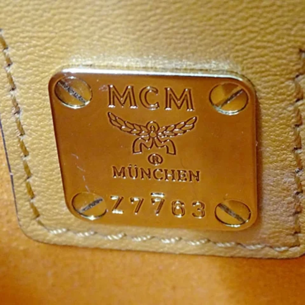 MCM Pre-owned Plastic shoulder-bags Brown Dames