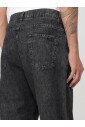 zwarte-relaxte-jeans