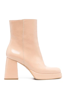 Dorit Ankelboots