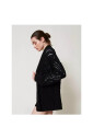 gilet-en-maille-ajouree-avec-ceinture