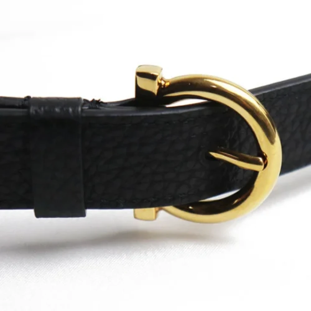 Salvatore Ferragamo Pre-owned Leather shoulder-bags Black Dames