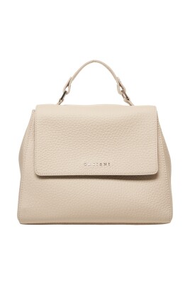 bianco-handbag-with-magnetic-closure