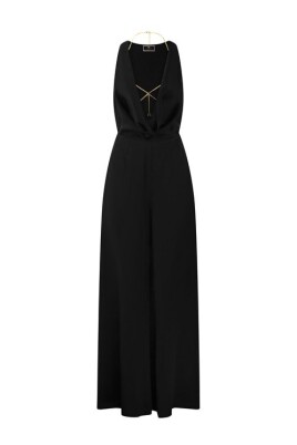 combinaison-noire-avec-accessoire-soutien-gorge