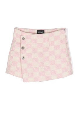 kids-pink-shorts-with-decorative-buttons