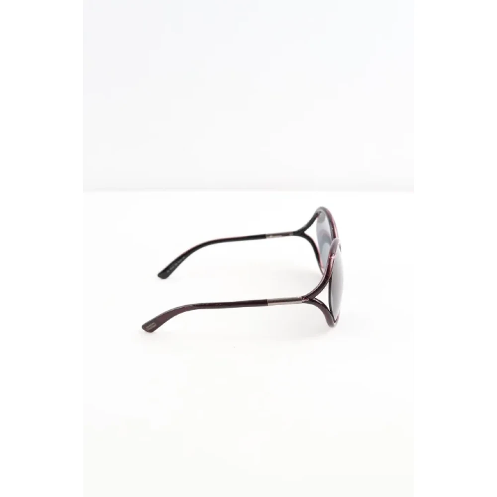 Tom Ford Pre-owned Plastic sunglasses Purple Dames