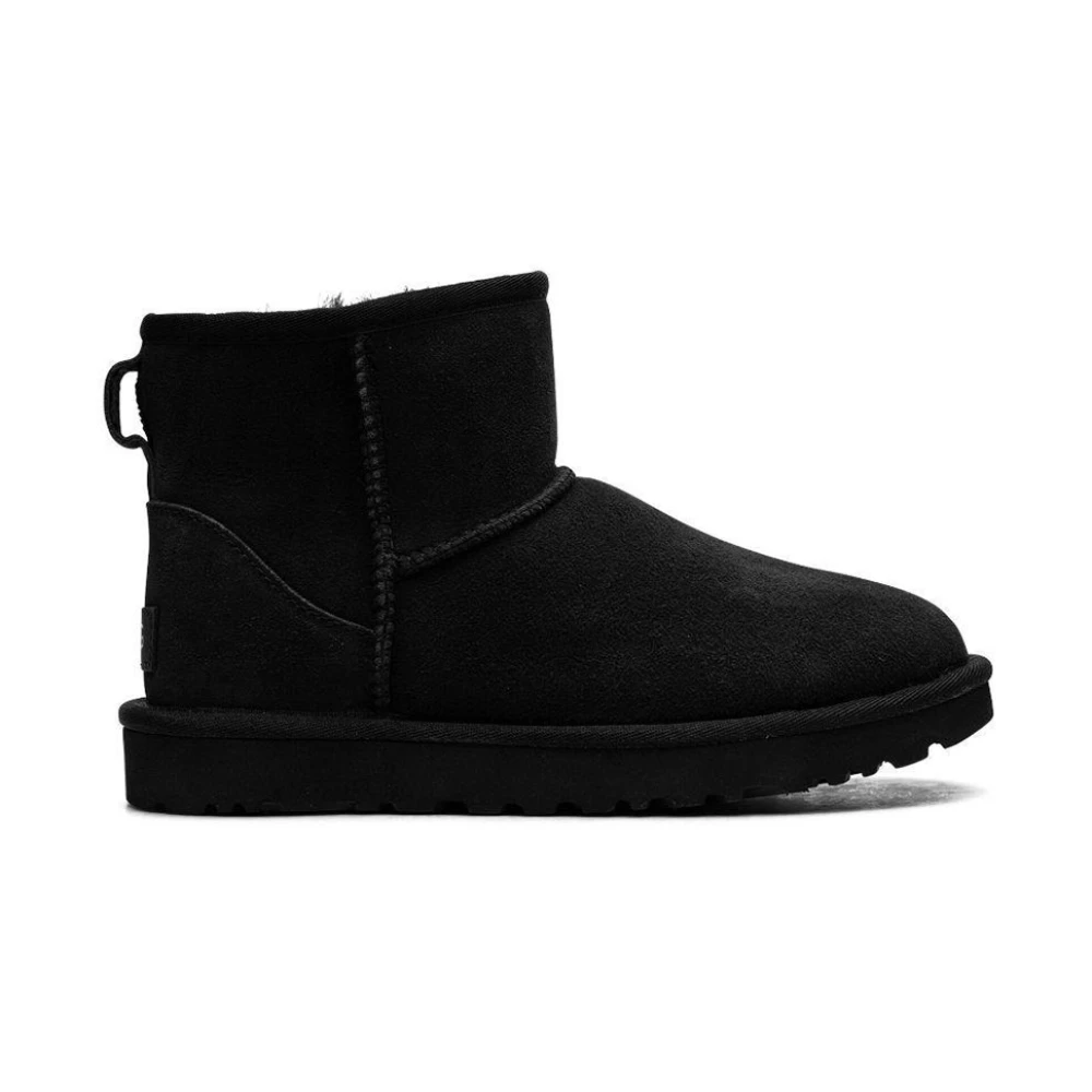 UGG Klassisk Mini II Svart Fårskinn Stövel Black, Dam