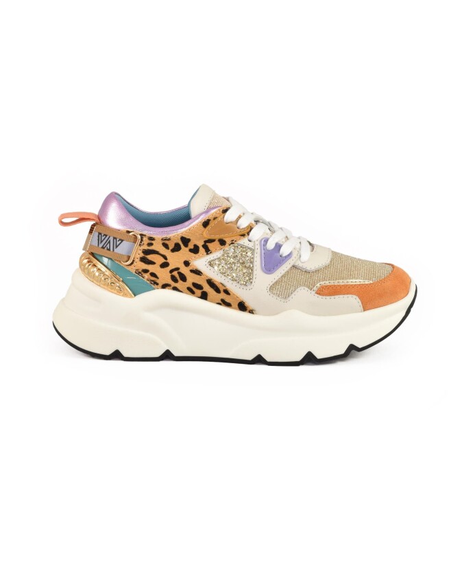casual-sneakers-with-rubber-sole