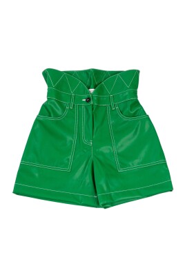 high-waisted-solid-color-shorts-with-diagonal-pockets