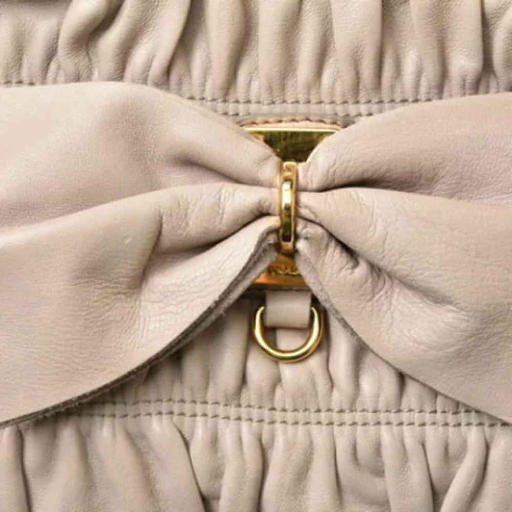 Prada Vintage Pre-owned Leather prada-bags Beige Dames