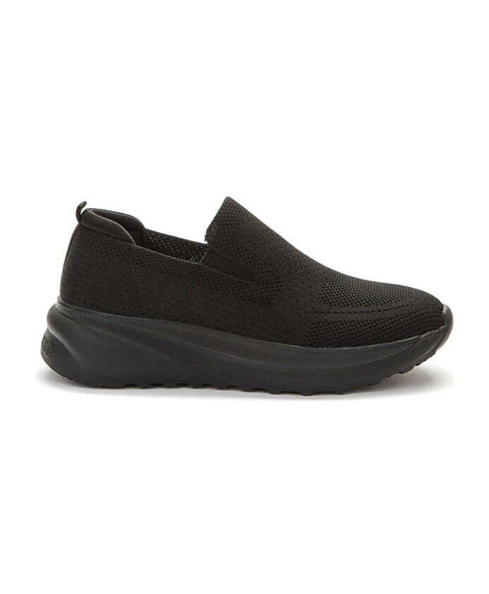black-sneakers-for-women