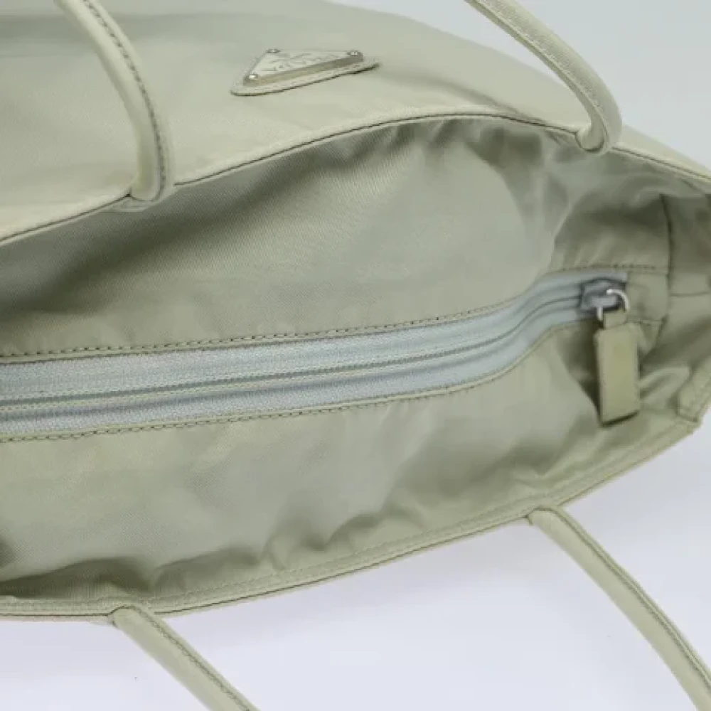 Prada Vintage Pre-owned Nylon handbags Gray Dames