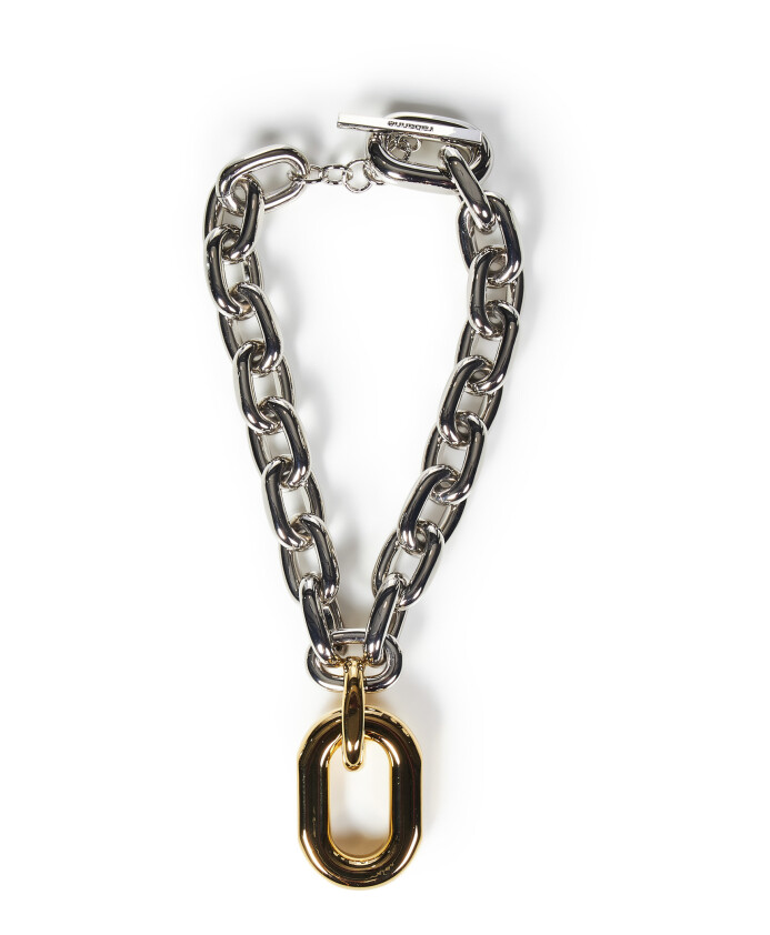 silver-necklace-with-intricate-links
