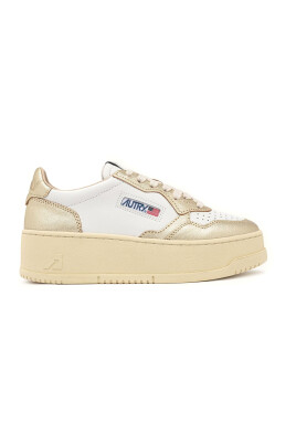 sneakers-plateforme-blanches-avec-bout-perfore